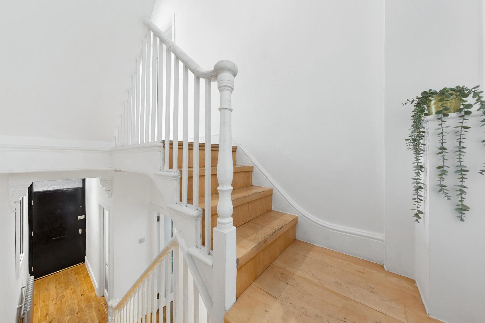 Luxury 4-Bedroom Modern Flat In Central London Steps From Station, Sleeps 9 In Style! Buitenkant foto