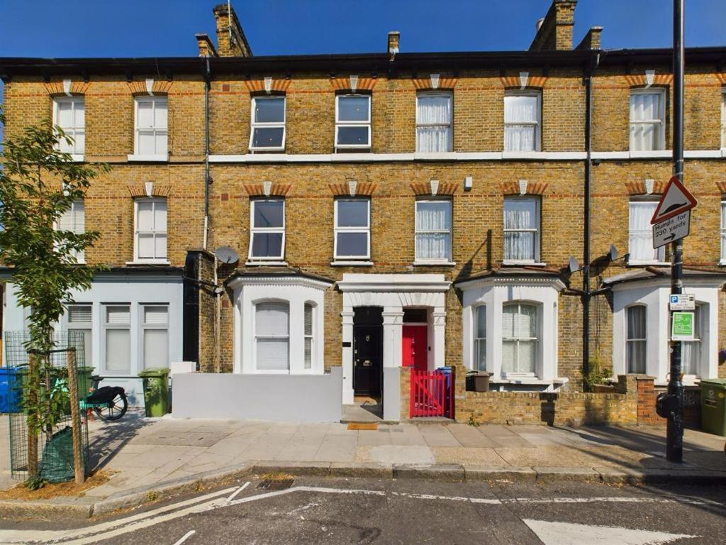 Luxury 4-Bedroom Modern Flat In Central London Steps From Station, Sleeps 9 In Style! Kamer foto