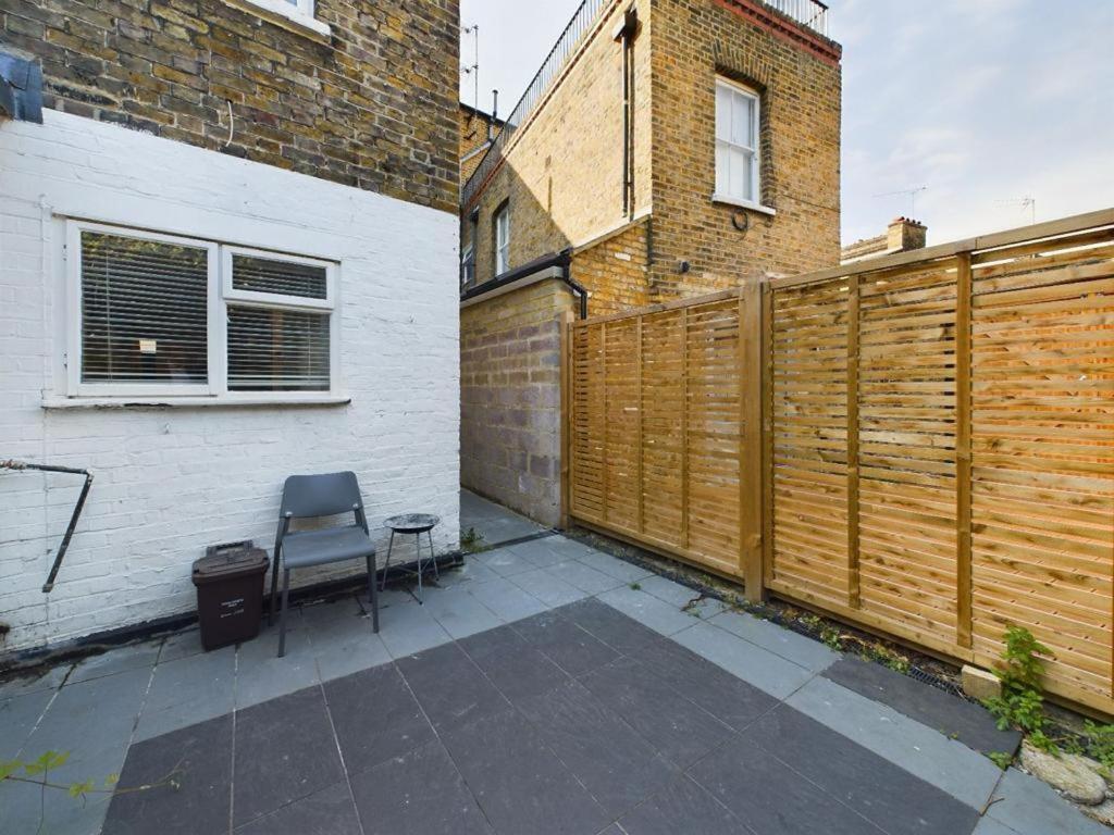 Luxury 4-Bedroom Modern Flat In Central London Steps From Station, Sleeps 9 In Style! Kamer foto