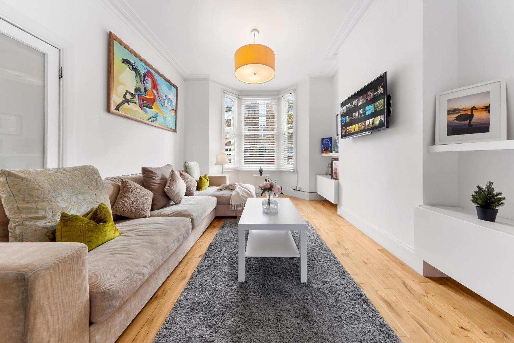 Luxury 4-Bedroom Modern Flat In Central London Steps From Station, Sleeps 9 In Style! Buitenkant foto